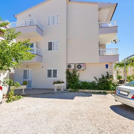 Apartament Z 2 Sypialniami Przy Plaży W Makarskiej Apartament *