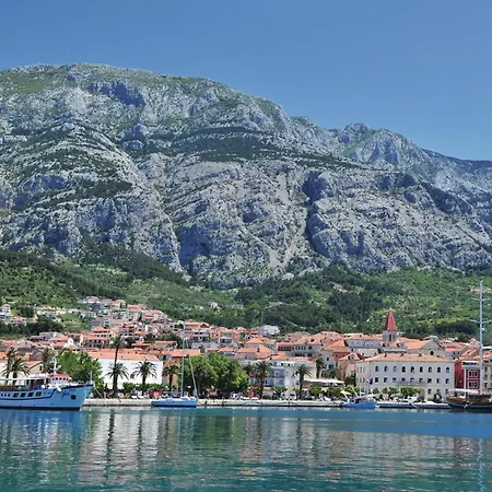 Lovely In With Kitchen Makarska